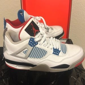 Air Jordan 4 Retro SE